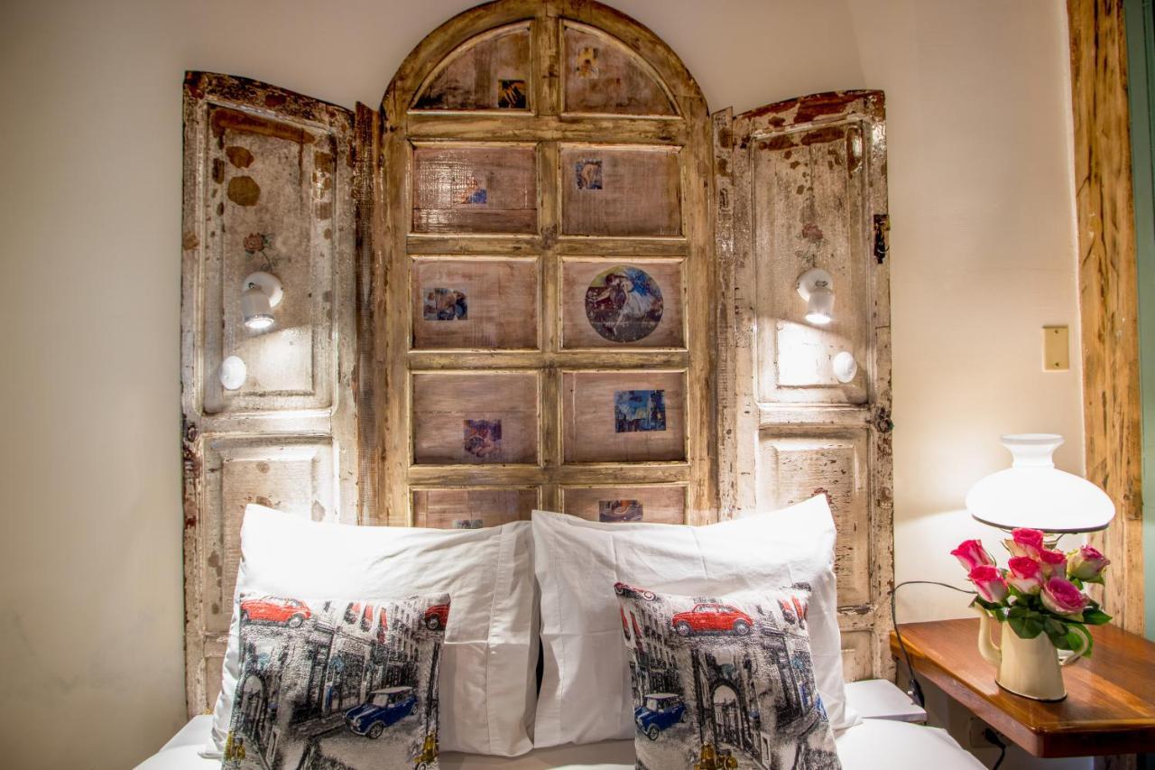 Old Town Quito Suites, Heritage Boutique Hotel, Where Every Detail Tells A Story Dış mekan fotoğraf