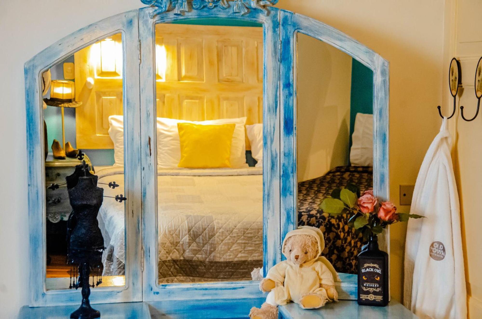Old Town Quito Suites, Heritage Boutique Hotel, Where Every Detail Tells A Story Dış mekan fotoğraf